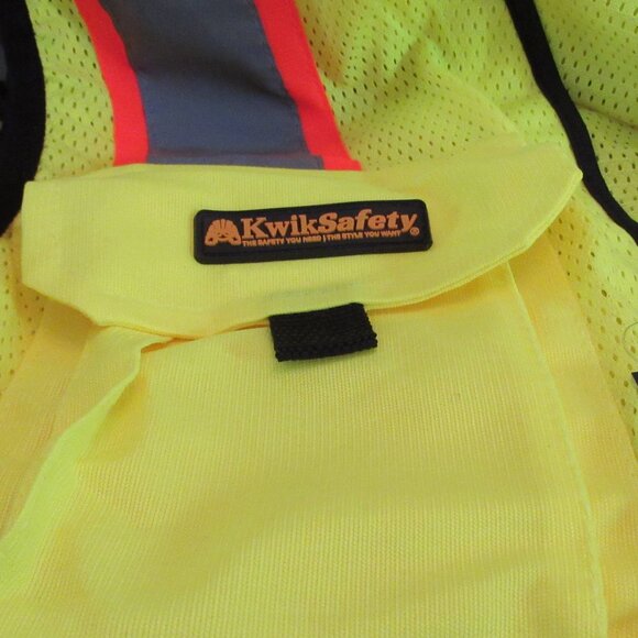 New With Tags Kwiksafety Yellow First Lady Women's Safety Vest Size Small - Picture 4 of 6
